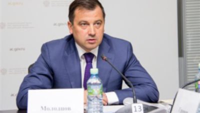 مسئول: روسيا قد ترفع إنتاج النفط في2016