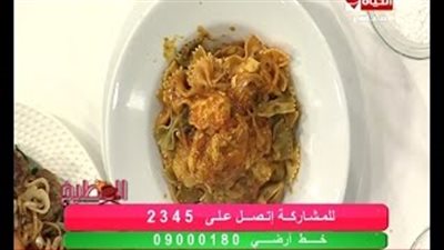 بالفيديو.. تعلمي طريقة عمل المكرونة بالدجاج المشوي