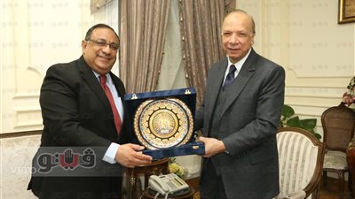 محافظ القاهرة يشهد توقيع بروتوكول لتطوير العشوائيات بحي المعصرة