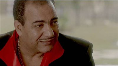 بيومي فؤاد يوافق على خيانة زوجته في الحلقة ١٧ لـ«بنات سوبر مان»