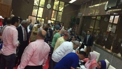 توافد المصريين بالإمارات للتصويت في انتخابات الرئاسة لليوم الثاني