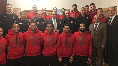 بعثة الأهلي للكرة الطائرة تدلي بصوتها في بولندا