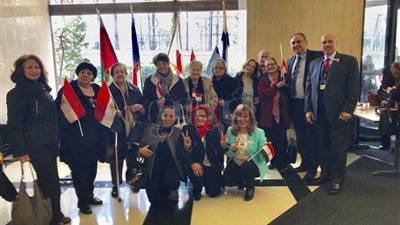 عرس الديمقراطية مستمر لليوم الثاني على التوالي.. إقبال كثيف من المصريين بالخارج على التصويت بانتخابات الرئاسة.. طوابير وأغان بالكويت.. بعثة الأهلي تشارك في بولندا