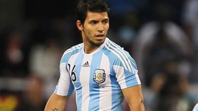 قلق في الأرجنتين بعد إصابة «أجويرو»