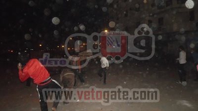 بالصور.. تجدد الاشتباكات أمام مديرية أمن الدقهلية