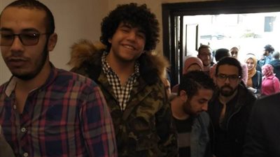 توافد الناخبين المصريين على مقر البعثة الدبلوماسية في بكين