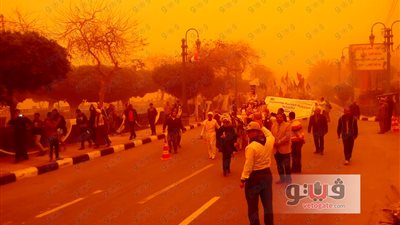 بالصور.. وضع الزهور على النصب التذكاري للجندي المجهول بالمنيا