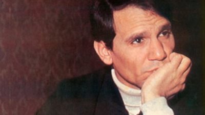 فهمي عمر يكشف سر إخفاء العندليب الأسمر أنه أهلاوي