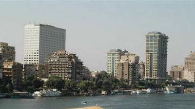 إمبراطورية الفنادق العائمة تتحدى وزير الري.. مافيا السياحة النيلية تعتدي على نهر النيل وترفض توفيق الأوضاع.. مهلة التسعة أشهر في مهب الريح.. و«عبد العاطي» يرفع شعار ممنوع الاقتراب من «ع