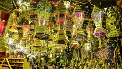 الأدوات المكتبية: تطالب الجمارك بإعفاء مستلزمات إنتاج للفوانيس