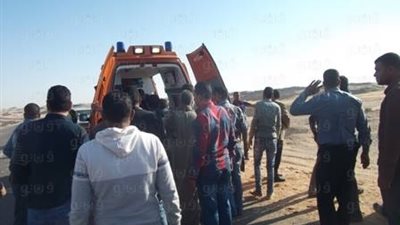 إصابة سائق ومساعده في انقلاب شاحنة فوسفات بالوادي الجديد