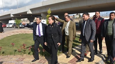 محافظ البحيرة تتفقد عددًا من شوارع مدينة دمنهور (صور)