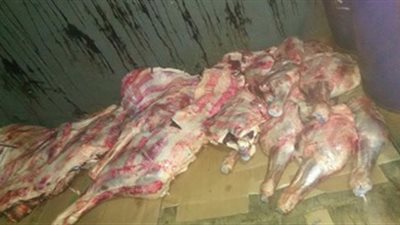 ضبط 5 أطنان مصنعات لحوم غير صالحة للاستهلاك الآدمي بالجيزة