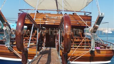 بالفيديو والصور.. أول مطعم عائم في الإسكندرية بشراكة مع نادي الصيد