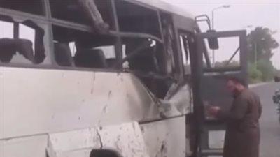 التفاصيل الكاملة لحادث أتوبيس المنيا.. ملثمون مسلحون يطلقون النار على حافلة أقباط.. استشهاد 26 قبطيا وإصابة 25 آخرين.. السيسي يتابع الحادث.. و30 سيارة إسعاف لنقل المصابين لمستشفيات مغاغة ومعهد ناصر