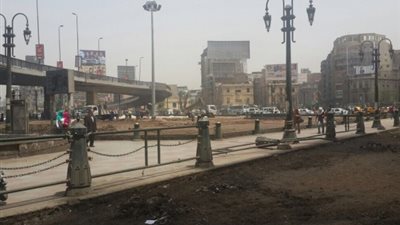 «اللي معاه قرش محيره».. محافظ القاهرة يقرر تجميل ميدان رمسيس بعد عام واحد من تطويره.. عبدالحميد يتجاهل خطة التقشف الحكومي.. ويضع خطة لتركيب سلالم متحركة بالميدان