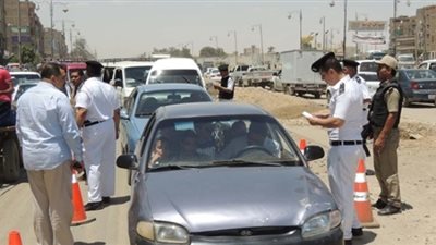 ضبط ٨١٩٦ مخالفة مرورية بشوارع الجيزة