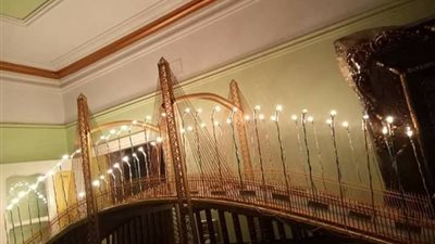 شاب مصري يصمم نموذجا لـ«كوبري ستانلي» بأعواد خشبية (صور)