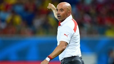 مدرب تشيلي: 