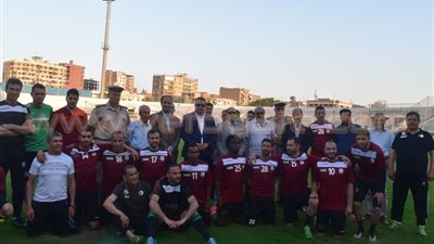 بالصور.. محافظ الفيوم يحفز لاعبي المقاصة قبل لقاء قسنطينة الجزائري