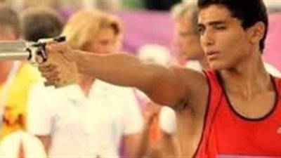 وزارة الرياضة تنعى عمر هاني لاعب منتخب الخماسي الحديث