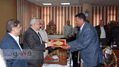 بالفيديو والصور.. تكريم 6 من العاملين بالقوى العاملة بالشرقية