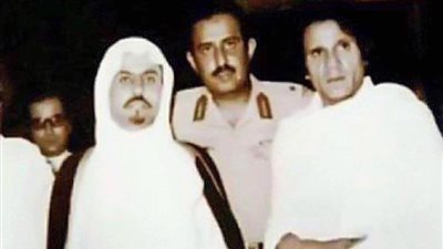 صورة نادرة لعبد الحليم حافظ بملابس الإحرام في ذكرى رحيله