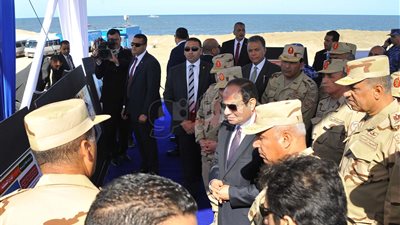 10 صور ترصد تفقد السيسي مشروعات تنموية بشرق بورسعيد