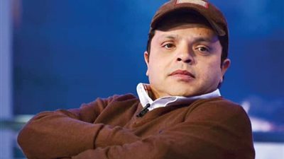 محمد هنيدي ناعيا ضحايا المنيا: «الله يرحمهم ويصبر أهاليهم»