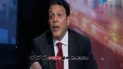 بالفيديو.. مخاليف لـ«محامي أصحاب صوامع القمح»: «إنت حرامي»