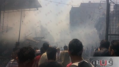 النيابة تنتقل لمعاينة حريق سوق إمبابة