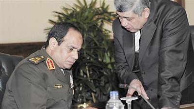 عرض متهم عثر بحوزته على مخطط لاغتيال السيسي على الأطباء النفسيين