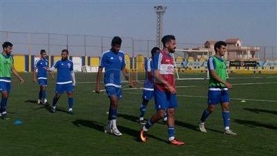 الأسيوطي يدخل معسكرا مغلقا استعدادا لسموحة (صور)