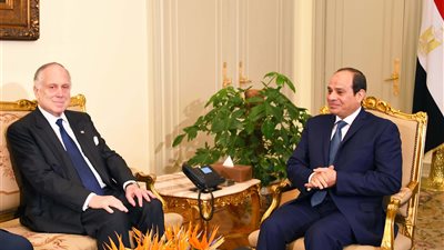 رئيس الكونجرس اليهودي العالمي يشيد بدور مصر في مواجهة الإرهاب