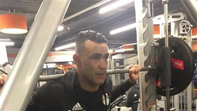 الحضري يستغل إجازته في مصر بالتدريبات البدنية