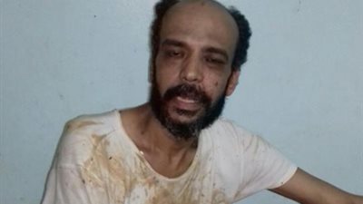 بالصور.. مستشفى الأحرار يحتجز رجلا مجهول الهوية في الزقازيق