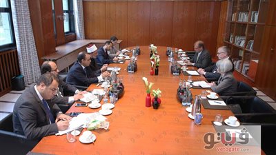 الطيب يستقبل وزير الدولة الألماني لشئون الرئاسة بمقر إقامته ببرلين