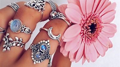 بالصور.. إكسسوارات الفضة تكمل أناقتك