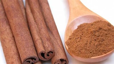 قناع «القرفة بجوزة الطيب» لبشرة نضرة وجذابة