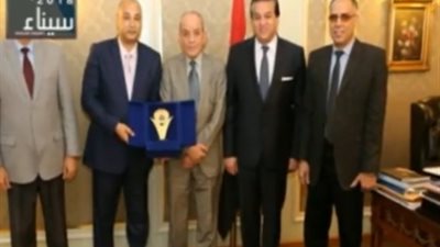 تفاصيل القبض على عميد معهد خدمة اجتماعية متلبسًا بالرشوة (فيديو)