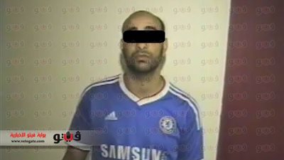 سائق يطعن عجوزا بسكين لسرقته بالمقطم