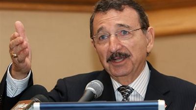 مصطفى السيد: نسبة علاج السرطان بالذهب على القطط وصلت لـ 98%