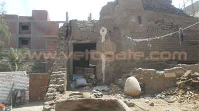 بالفيديو والصور.. «فيتو» داخل منزل ضحية أمين شرطة التجمع.. والدته: كان ينوي الزواج بعد عيد الفطر.. شقيقه يطالب بالقصاص لأخيه.. الأسرة تقطن في منزل مساحته 40 مترا.. الأهالي يشيعون الجثمان منت