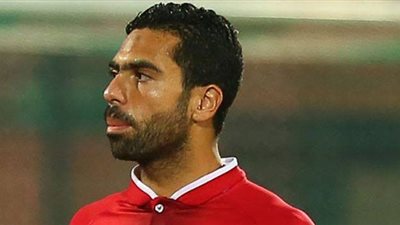 أحمد فتحي ينتظم في مران الأهلي المسائي