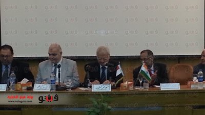 وزير الاتصالات يوقع بروتوكول التعاون المصرى الهندى