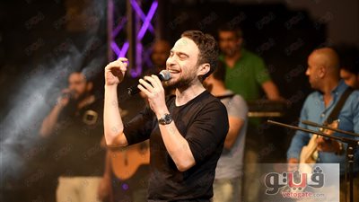 بالصور.. حسام حبيب يشعل حفل تخرج دفعة ٢٠١٧ بالجامعة الأمريكية