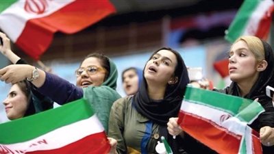 إيران تستبق الانتخابات بحملة اعتقالات واسعة