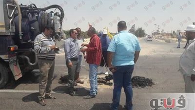 رئيس مدينة القنطرة شرق يتابع أعمال الصرف الصحي بقرية «التقدم»