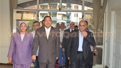 بالصور.. من يشارك المحافظين على موائد الإفطار؟.. اليتامى والمساكين ضيوف محافظ مطروح.. الدقهلية تنظم حفل إفطار شعبيا.. سوهاج تدعم قوات الأمن تقديرا لدورهم.. الفيوم والغربية تكرم عمال النظافة