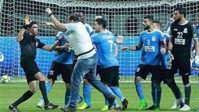 جماهير الفيصلي الأردني تغادر ستاد الإسكندرية بعد أحداث الشغب